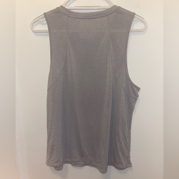 Reebok Tank Top Size L - Picture 3 of 4